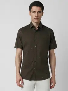 Van Heusen Sport Slim Fit Conversational Printed Half Sleeves Cotton Casual Shirt