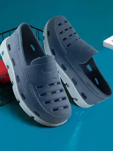 Red Tape Men Self Design Clogs