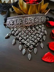 Binnis Wardrobe German Silver Silver-Plated Necklace