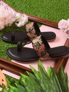 XE Looks Embroidered One Toe Flats