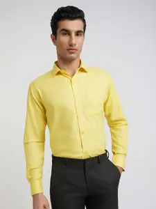 Park Avenue Slim Fit Checked Formal Shirt