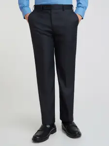 Park Avenue Men Checked Formal Trousers