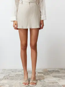 Trendyol Mid-Rise Straight Mini Skorts