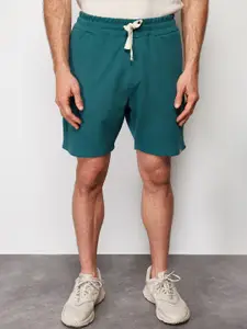 Trendyol Men Mid-Rise Pure Cotton Casual Shorts