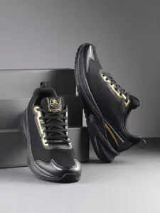 OFF LIMITS Men Textured Running Shoes