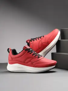 OFF LIMITS Men Textured Running Shoes