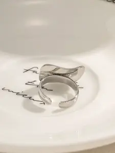 Dorada Jewellery Rhodium-Plated Stainless Steel Adjustable Finger Ring