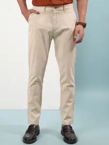 HIGHLANDER Men Cotton Mid-Rise Slim Fit Chinos Trousers