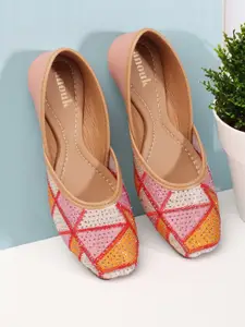 Anouk Embroidered Mojaris