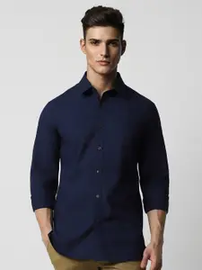Van Heusen Sport Slim Fit Spread Collar Casual Shirt