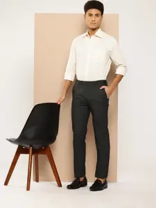 INVICTUS Men Adjustable Waistband Self Checked Formal Trousers