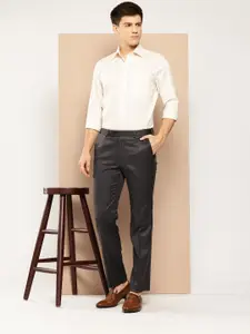 INVICTUS Men Regular Fit Formal Trousers