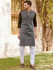 See Designs Men Embroidered Regular Thread Work Pure Cotton Kurta with Pyjamas