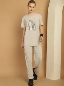 MACK JONNEY Graphic Printed Round Neck Cotton T-Shirt & Trousers