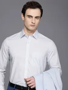 Louis Philippe Slim Fit Geometric Printed Pure Cotton Formal Shirt