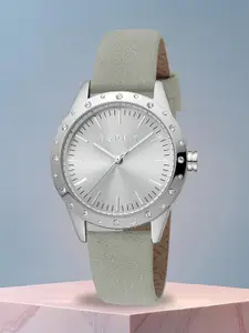 ESPRIT Women Dial & Wrap Around Straps Analogue Watch ES1L302P1025