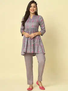 Meeranshi Printed Top With Trousers Co-Ords