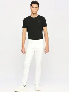 Pepe Jeans Men Chinox Skinny Fit Mid-Rise Clean Look Stretchable Jeans