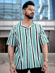 Maniac Spread Collar Short Sleeves Regular Fit Casual Shirt