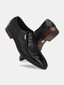 Lafattio Men Textured Formal Derbys Shoes