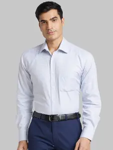 Park Avenue Vertical Stripes Opaque Cotton Formal Shirt