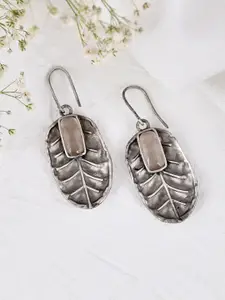 DASTOOR Silver Plated OxidisedStone Studded Drop Earrings