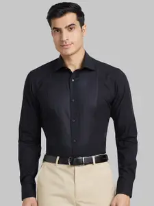 Raymond Spread Collar Long Sleeves Contemporary-Fit Cotton Formal Shirt