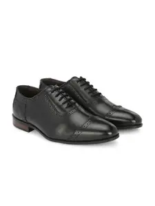 Egoss Men Textured Round Toe Leather Formal Brogues Shoes
