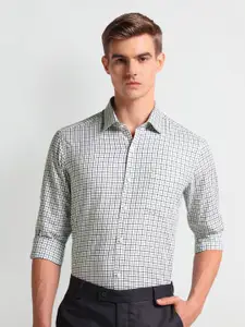 Arrow Men Slim Fit Opaque Checked Formal Shirt