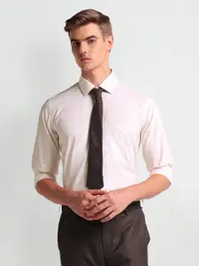 Arrow Men Slim Fit Opaque Printed Formal Shirt