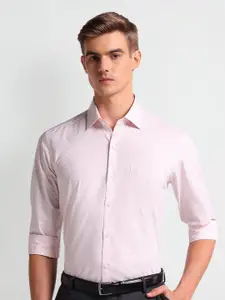 Arrow Slim Fit Micro Ditsy Printed Pure Cotton Formal Shirt