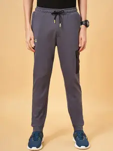 Ajile by Pantaloons Men Mid-Rise Cargo Joggers