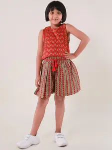 Sangria Girls Floral Printed Pure Cotton Sleeveless Top With Shorts