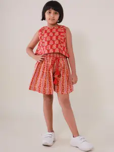 Sangria Girls Floral Printed Pure Cotton Sleeveless Top With Shorts