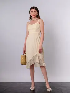 Stylecast X Hersheinbox Lace Sheath Dress