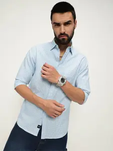 VALEN CLUB Slim Fit Gingham Checks Spread Collar Opaque Cotton Casual Shirt