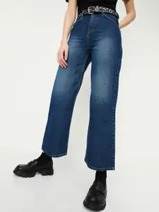 max Women Clean Look Heavy Fade Cropped Jeans