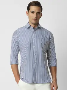 Van Heusen Sport Slim Fit Vertical Stripes Opaque Cotton Casual Shirt