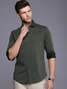 Louis Philippe Sport Pure Cotton Smart Fit Opaque Printed Casual Shirt
