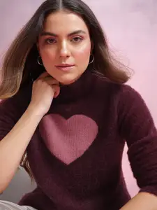 DressBerry Graphic Print Pullover with Fuzzy Detail