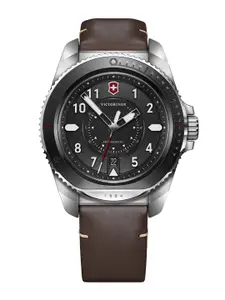 Victorinox Men Textured Dial & Leather Straps Analogue Watch 241976