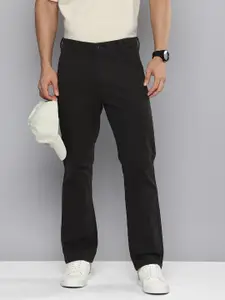 Levis Men Tapered Fit Semiformal Chinos Trousers