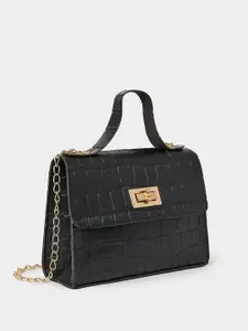 Styli Women's Black Textured Chain Handbag