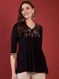 Anouk Women Floral Embroidered Thread Work Kurta