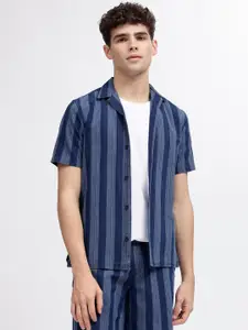 Iconic Men Opaque Striped Casual Shirt