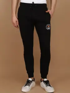 V-Mart Men Pure Cotton Mid-Rise Joggers