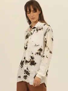 JAVINISHKA Women Comfort Opaque Printed Casual Shirt