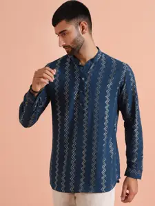 KISAH Men Geometric Thread Work Short Kurta