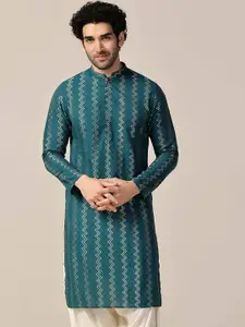 KISAH Men Geometric Flared Sleeves Thread Work Kurta