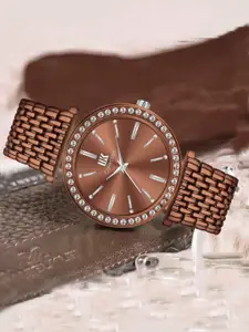 IIK COLLECTION Women Dial Stainless Steel Textured Straps Analogue Watch